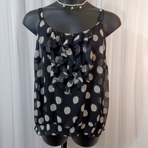 Avenue Polka Dot Pull Over Black and White Top Size:18/20